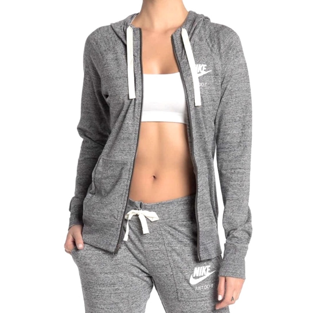 Nike jogger bundle set